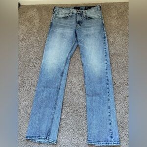 Bullhead denim & co slim light wash jeans W 31 X L 32